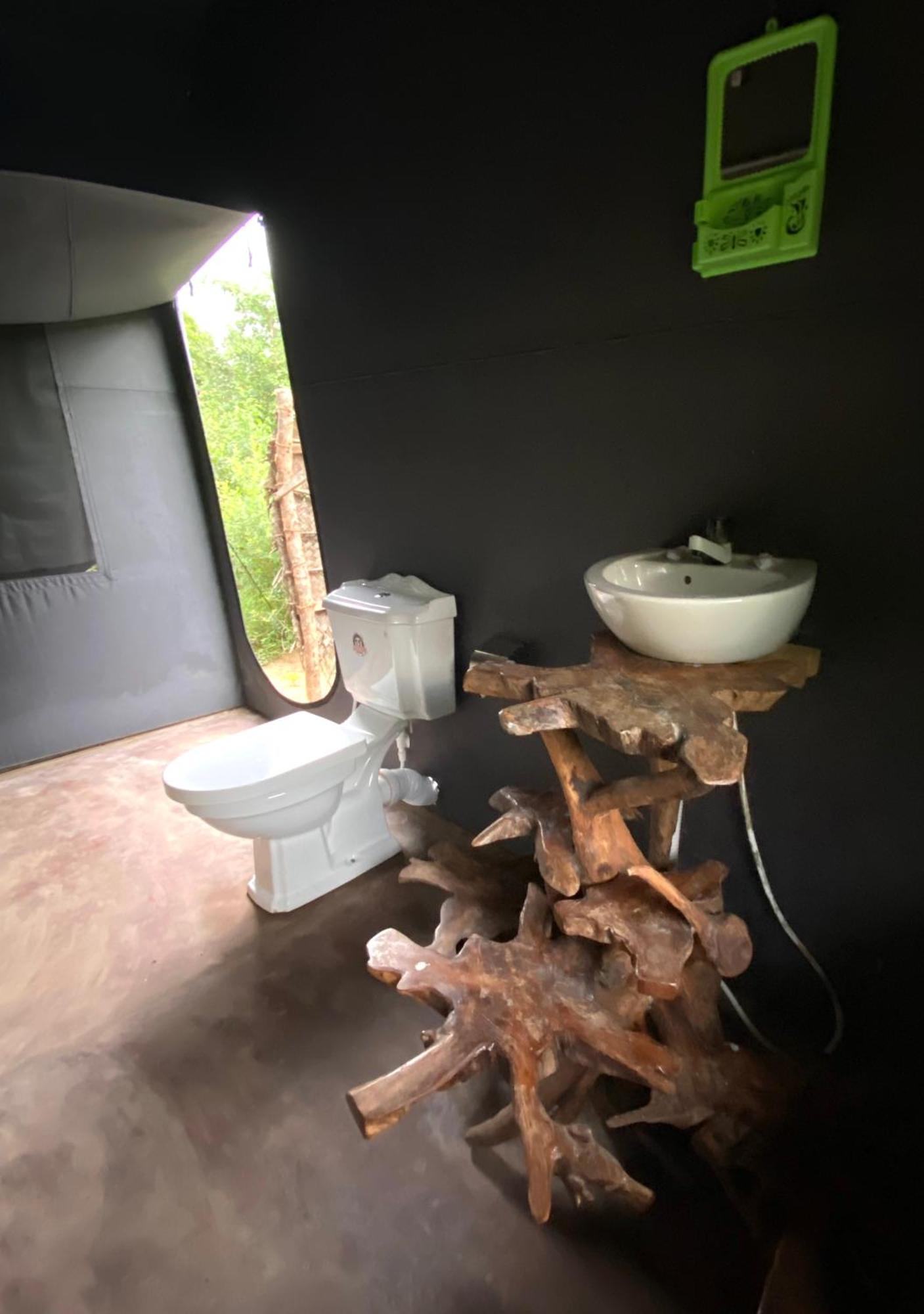 The Campers Lodge Yala Exterior foto